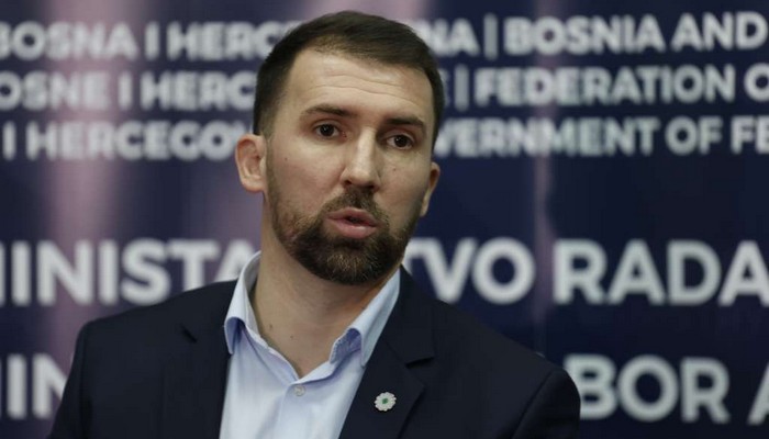 FEDERALNO MINISTARSTVO RADA I SOCIJALNE POLITIKE-OKO 60.000 KORISNIKA U FBIH DOBIJA VEĆE NAKNADE